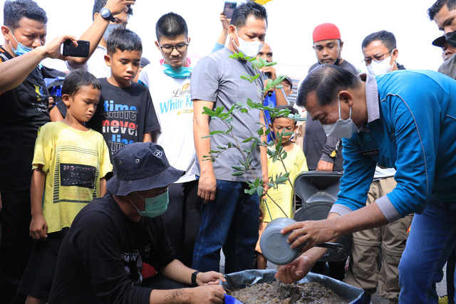 Mantap! Program Lorong Hijau Tabulapot Pekanbaru Dapat Apresiasi dari Menteri LHK RI