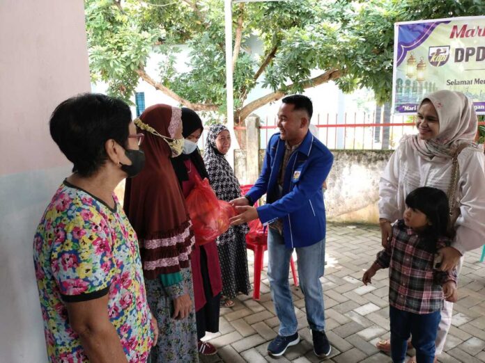 Rangkaian Bagi 1000 Paket Sembako, Fuad Santoso Safari Ramadan di Beberapa Titik di Pekanbaru