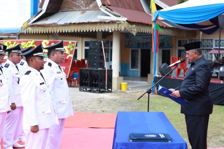 Alfedri Lantik 8 Penghulu dan Bapekam Se-Kecamatan Sungai Mandau, Ada Penghulu Menjabat Sampai 2031