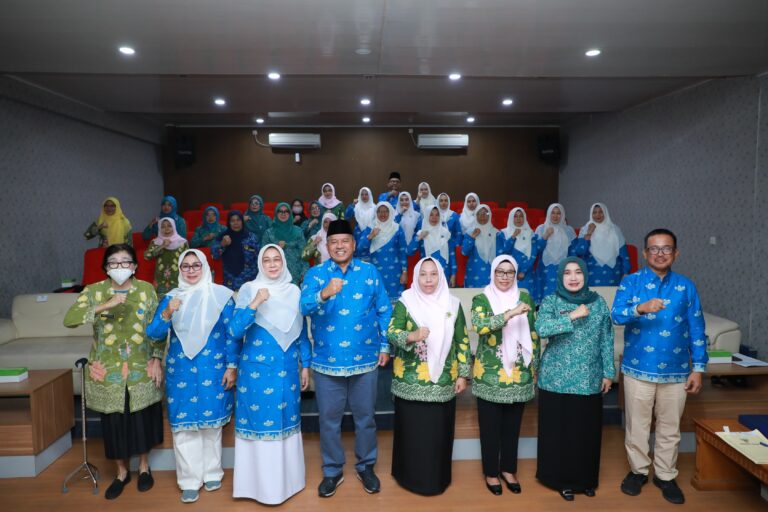 Ingin Adopsi Inovasi Perpustakaan Multikultural Bekasi, Ketua TP PKK Bersama Bupati Berkunjung ke Muktiwari
